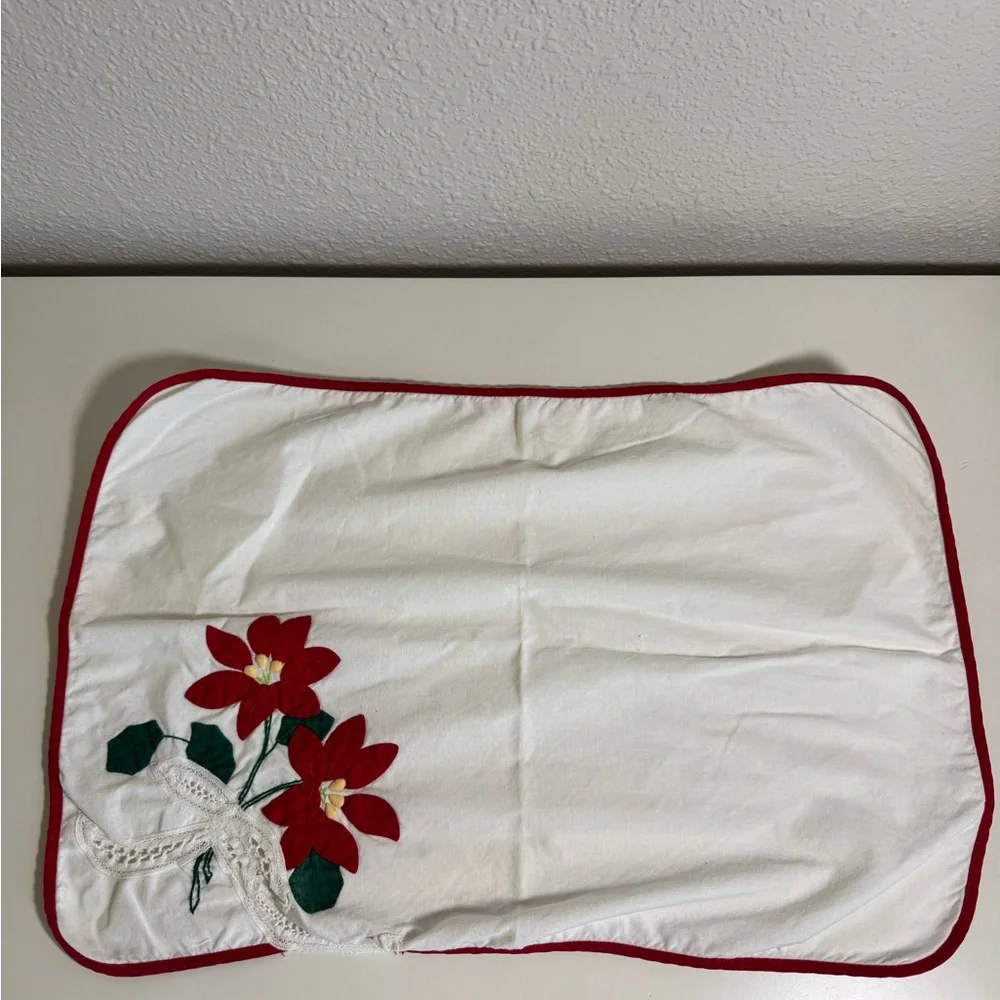 White Placemat‎ with Red Floral Design